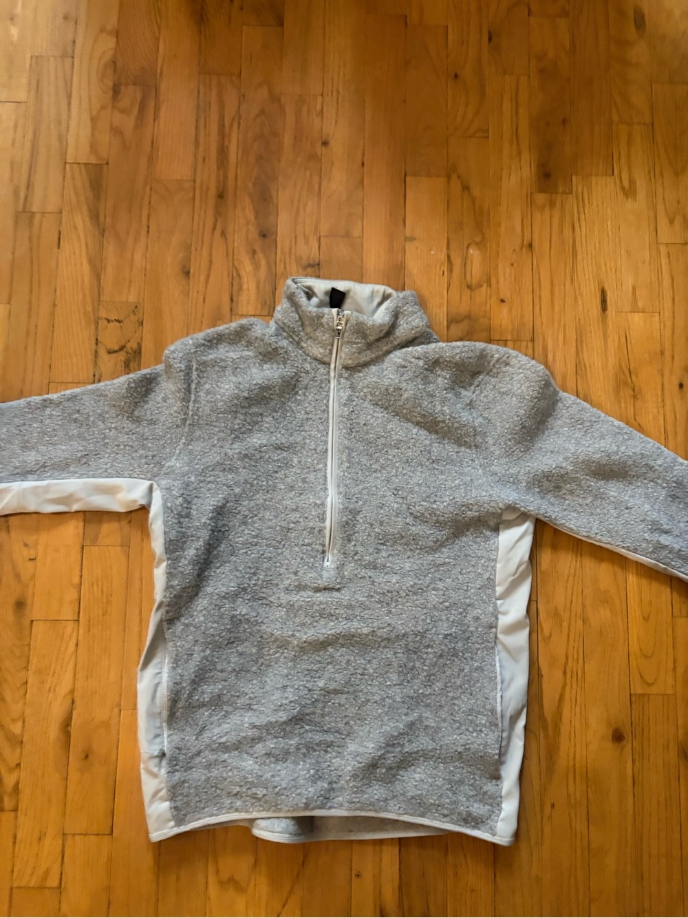 lululemon athletica Men's Light Gray Quarter-Zip Fleece Pullover